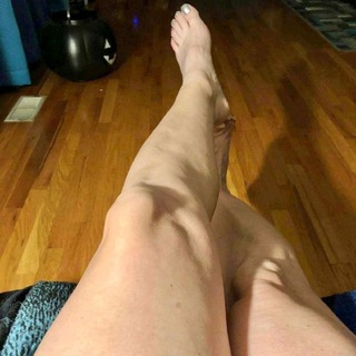 Telegram channel Female feet ( женские пальцы и ноги ) logo