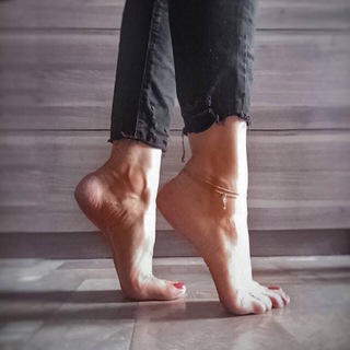 Telegram channel FOOTFETISH🦶🏼GODDESS logo