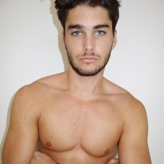 Telegram channel Shirtless Heroes logo